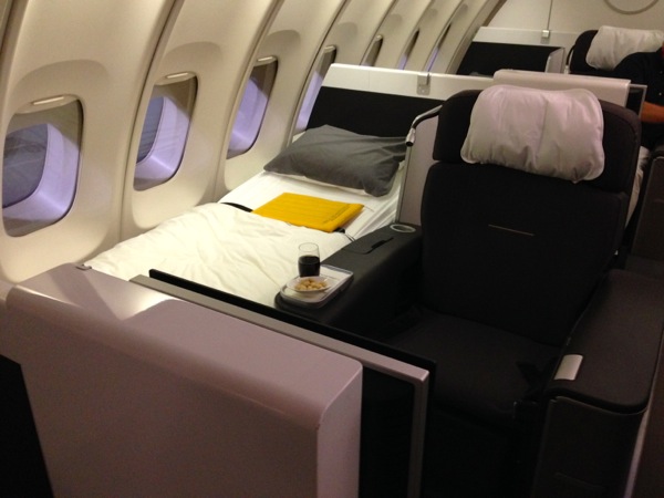 Review Lufthansa First Class In The 747 400 The Flying Bed