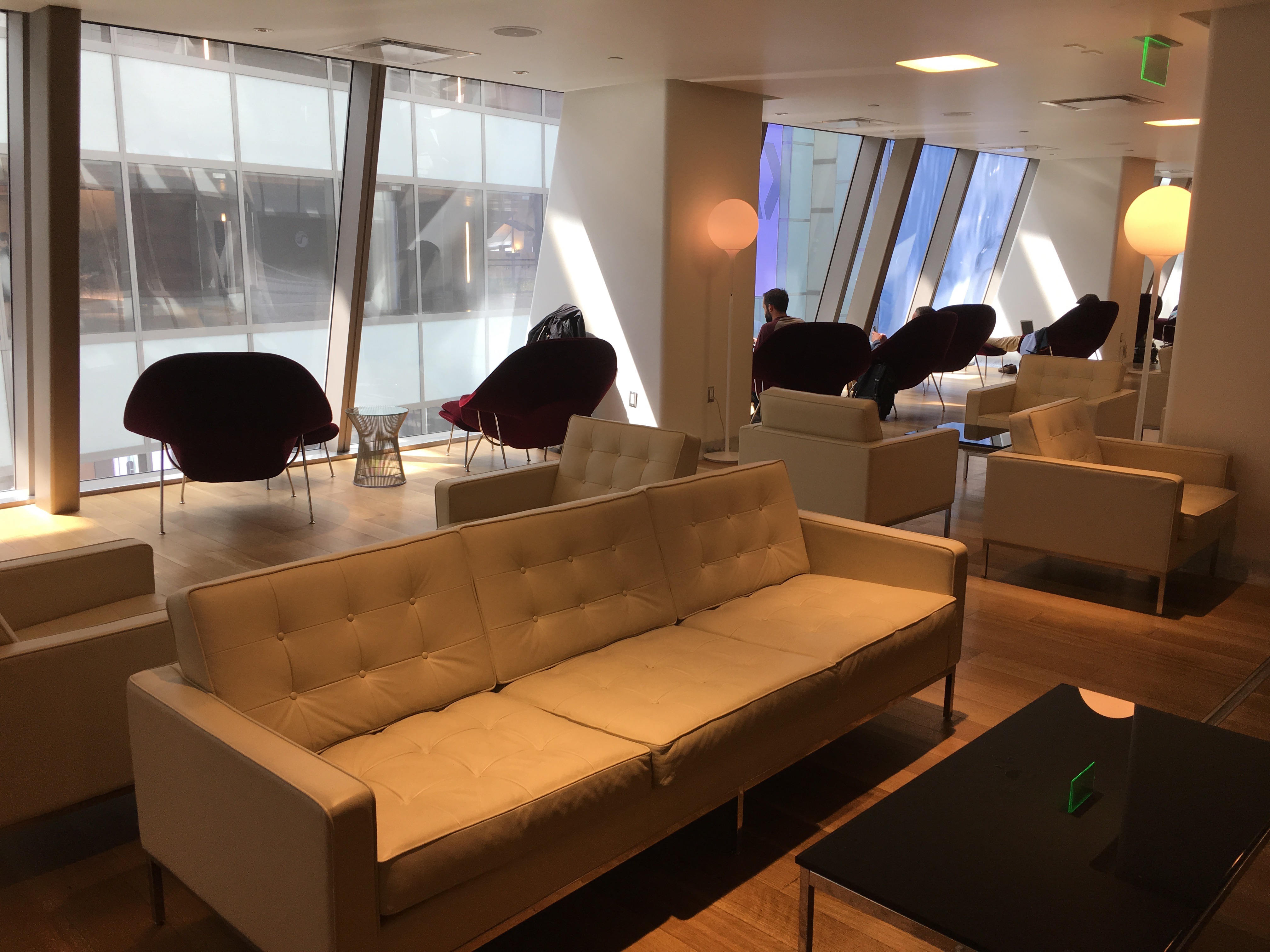 Lounge Review Qantas First Class Lounge In Los Angeles