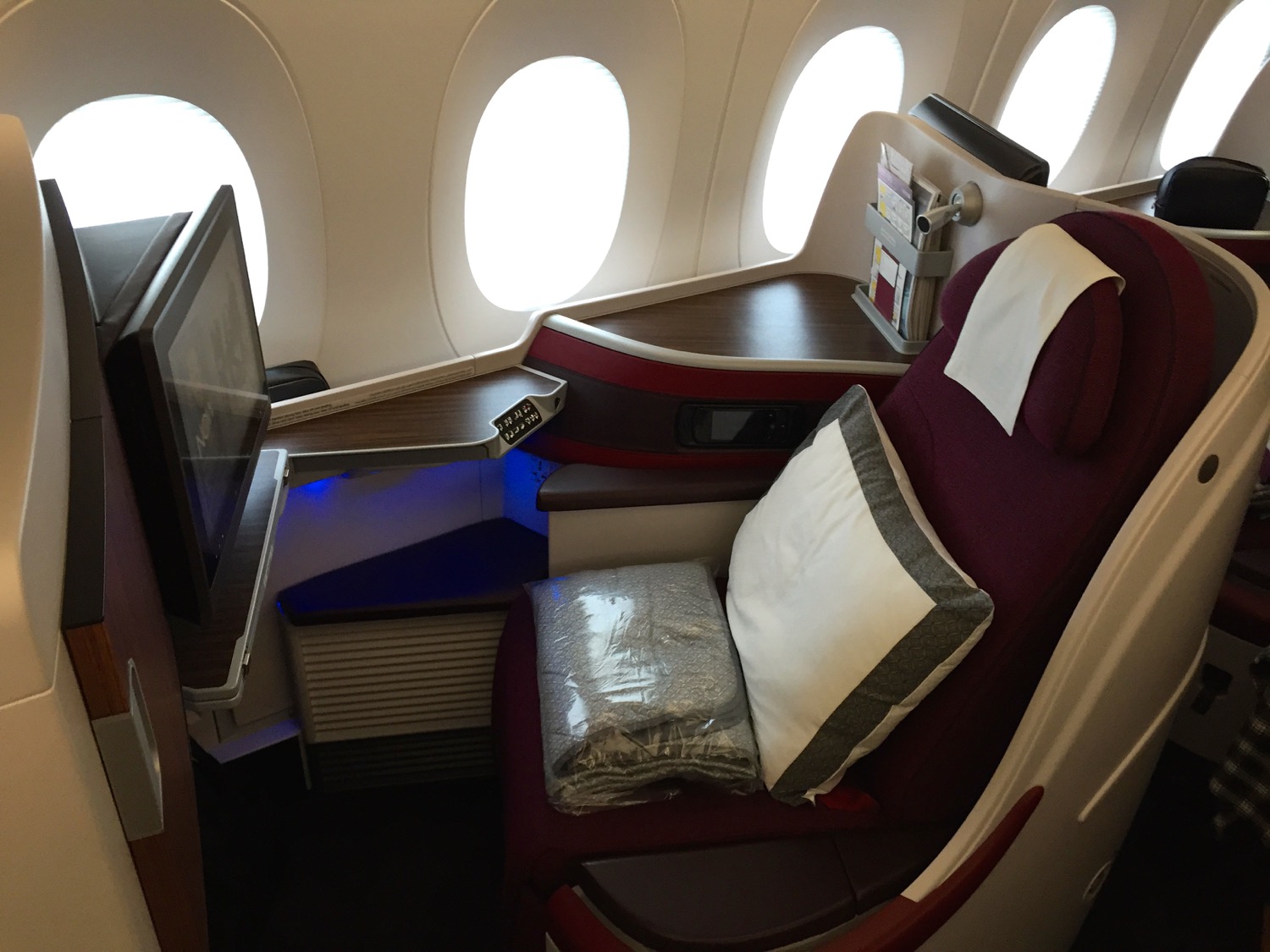 Qatar-A350-Business-1.jpg