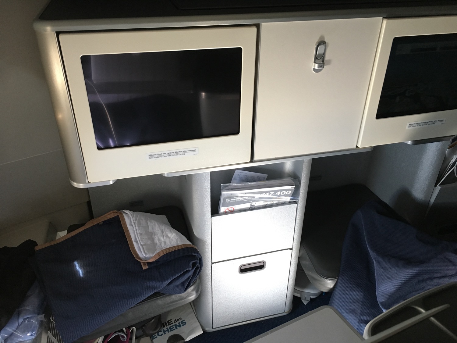 business class lufthansa baggage