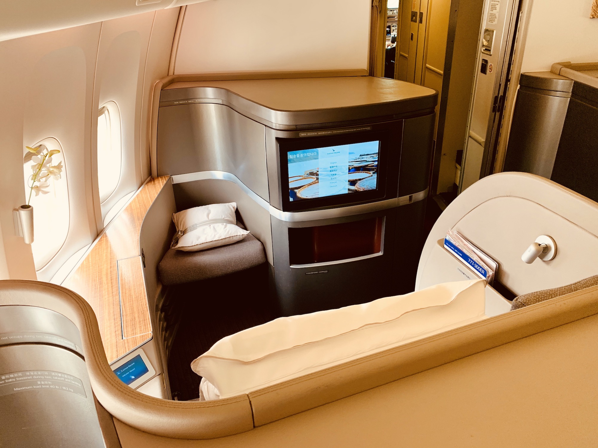 Review Cathay Pacific First Class In Der Boeing 777