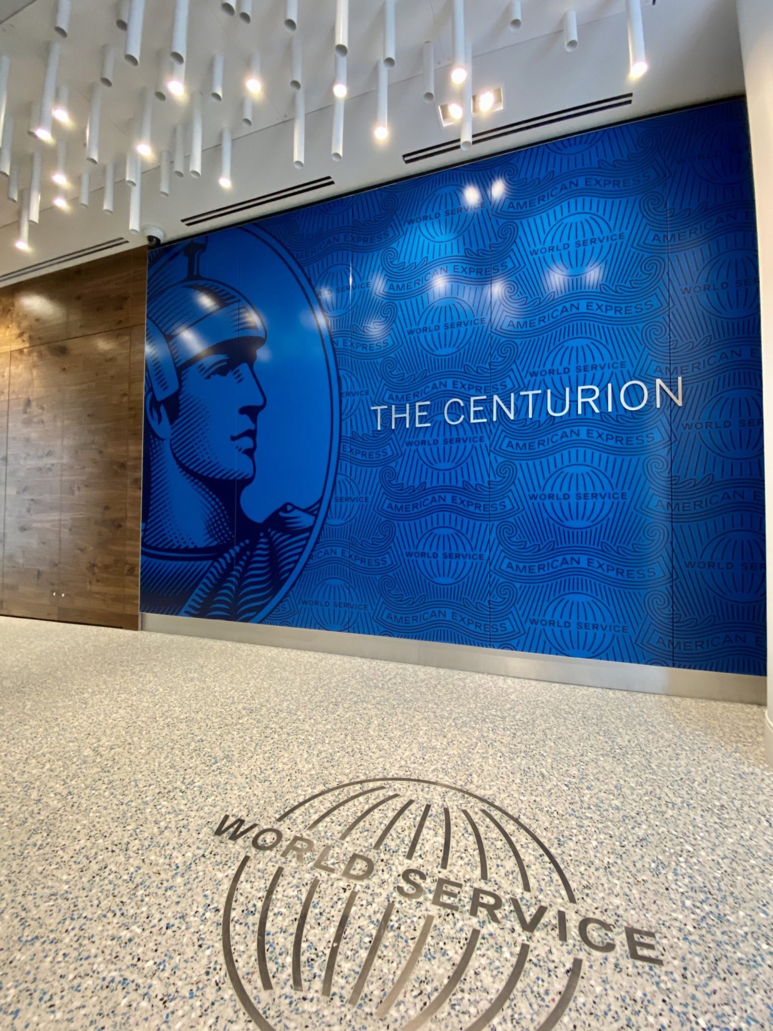 clt centurion lounge