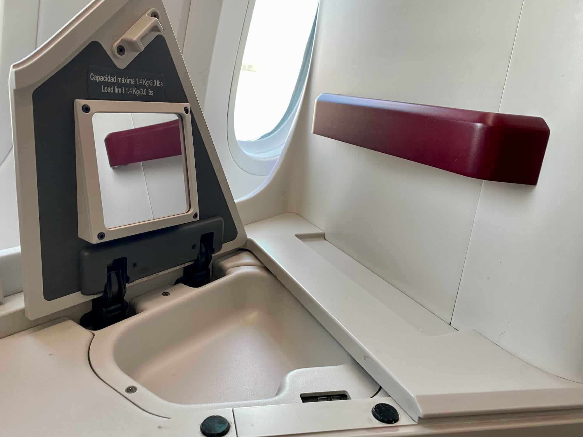 Aeromexico 789 Business Class seat