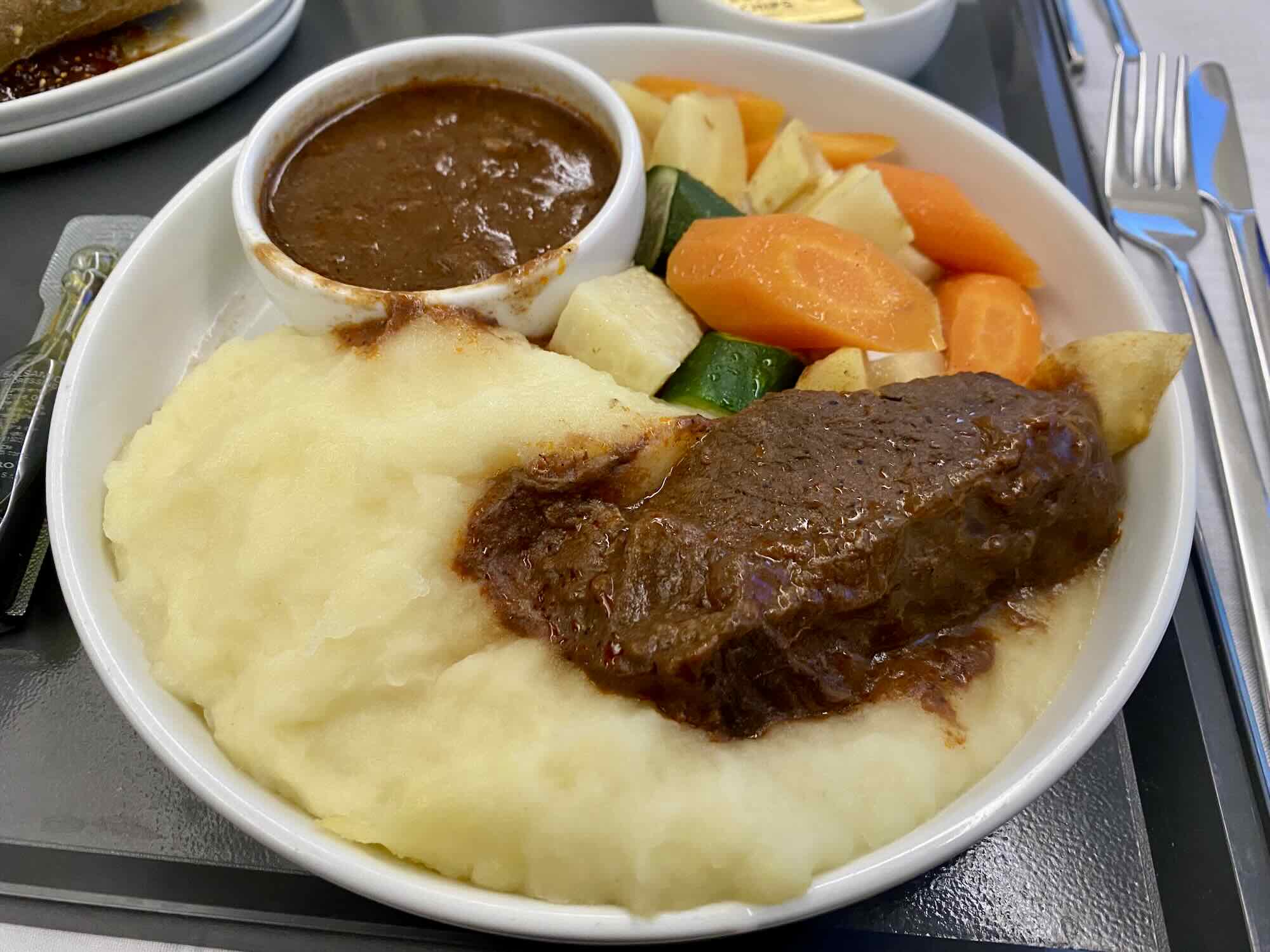 Aeromexico 789 Business Class Main Course