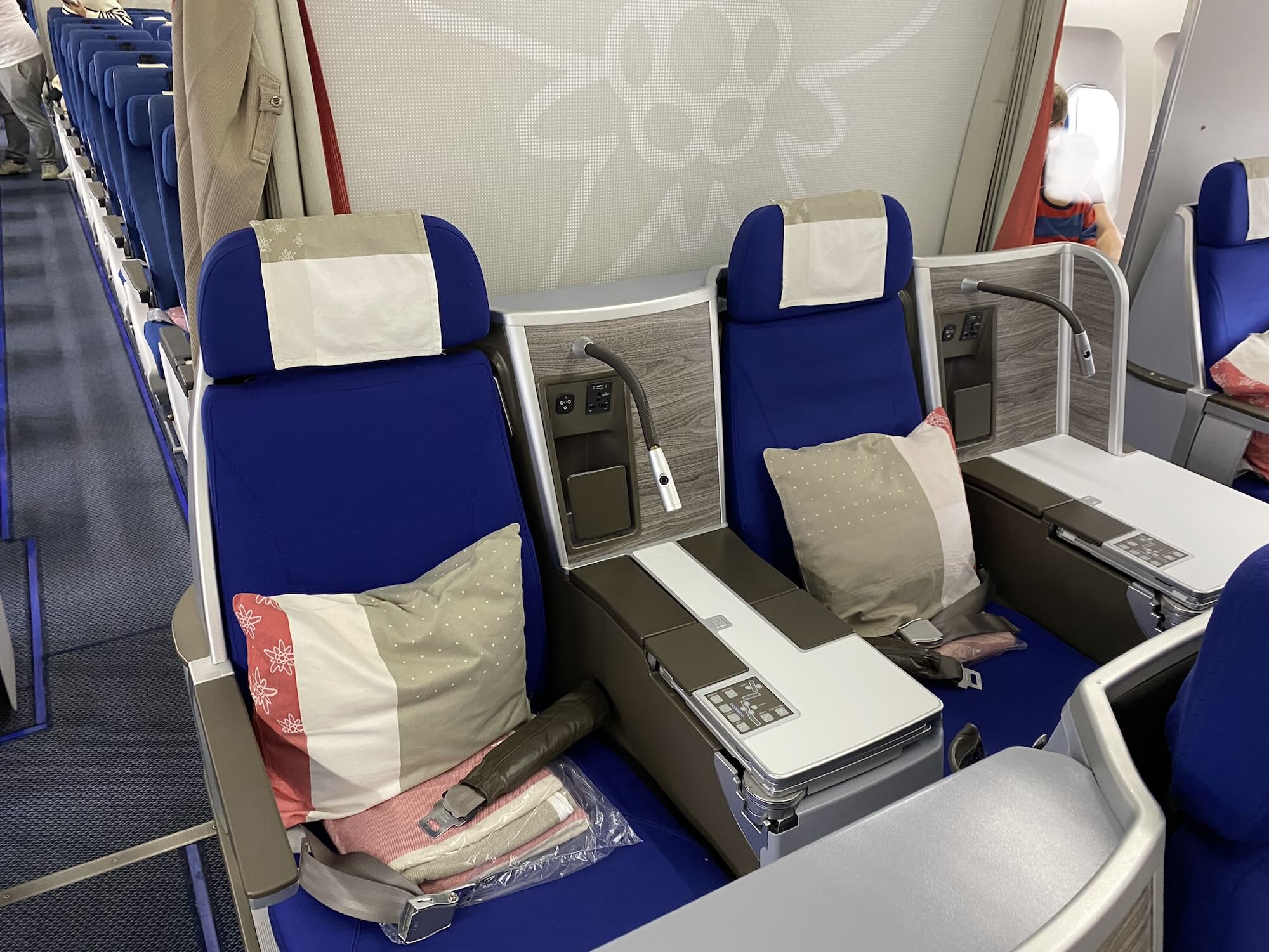 Edelweiss Business Class A340