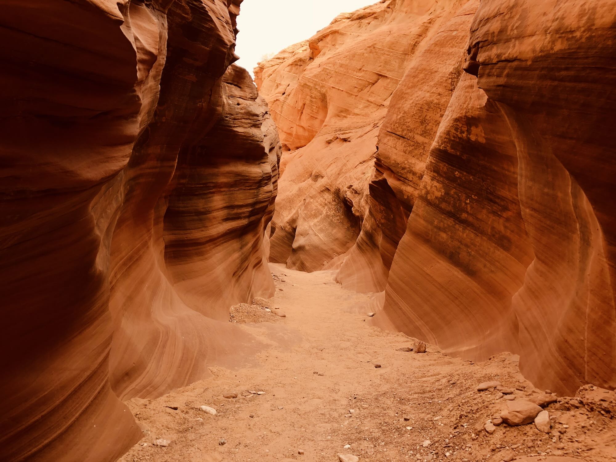 Natur, draußen, Geologie, Erosion, Schlucht, Formgestaltung, Gelände, Brachland, Engpässe, Himmel, Wadi, Erosionskrater, Intrusion, Berg, Landschaft, Wüste