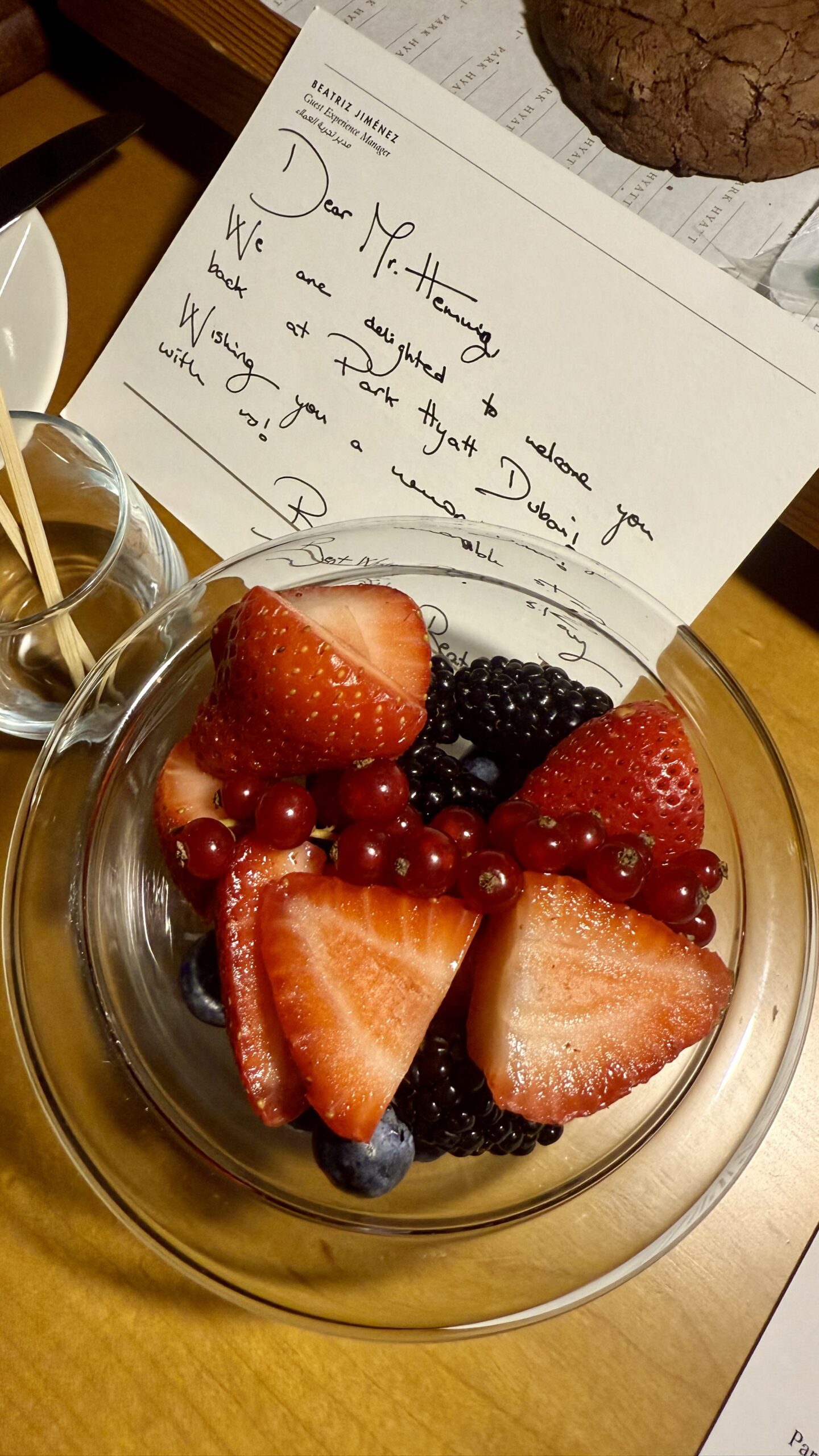 Text, Frucht, Erdbeere, Nachspeise, Tisch, Essen, Erdbeeren, Beeren, Handschrift, Quittung, Im Haus
