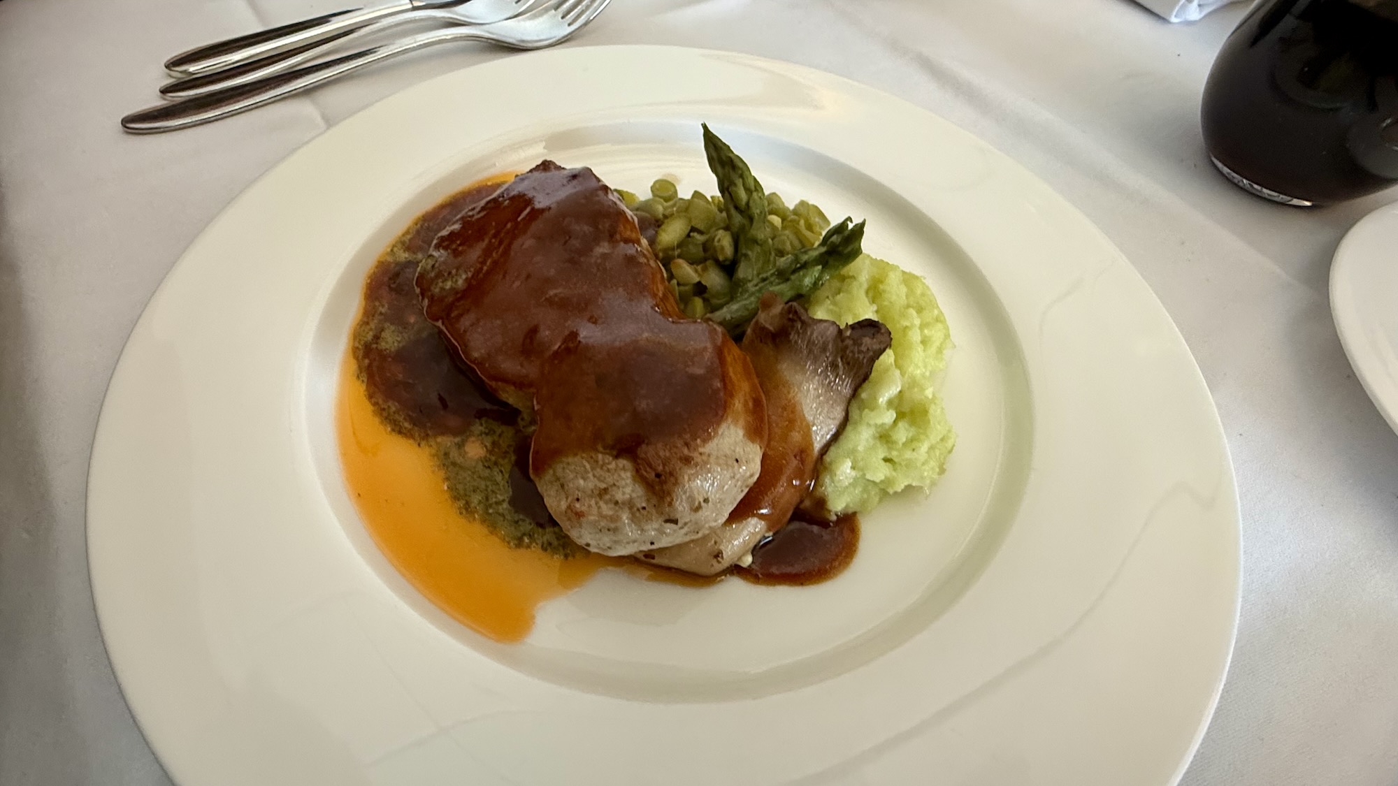 Swiss First Class Speisen Hauptgang Steak
