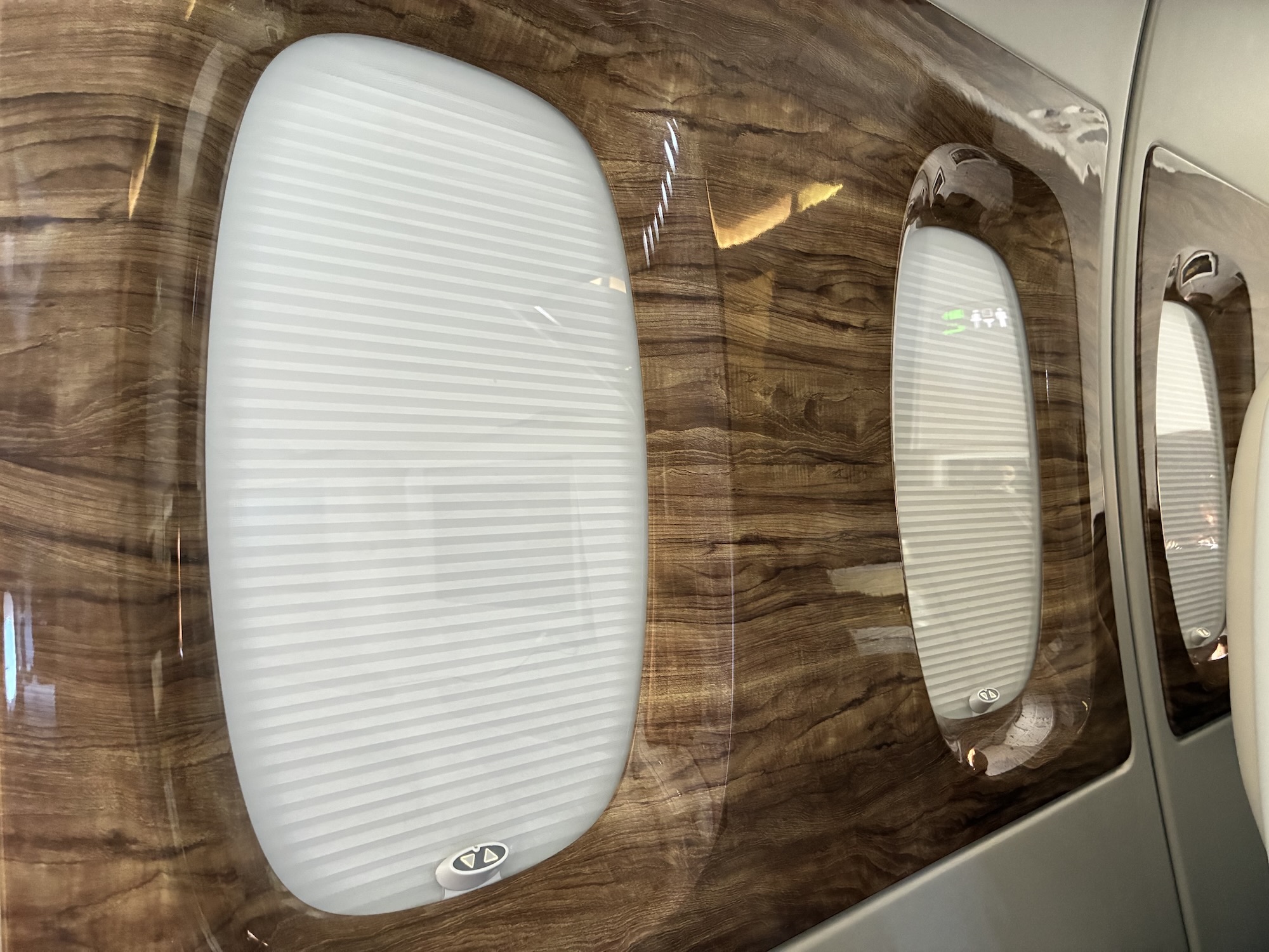 Emirates A380 Premium Economy Fenster geschlossen